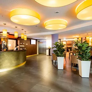 Hotel Stadthotel Am Roemerturm, Kolonia