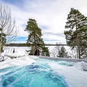 Relaxing Oasis With Jacuzzi - Amazing View & Private Pier Stockholm